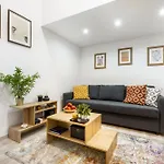 Cosy Home By Stn