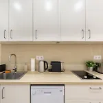 Cosy Home By Stn
