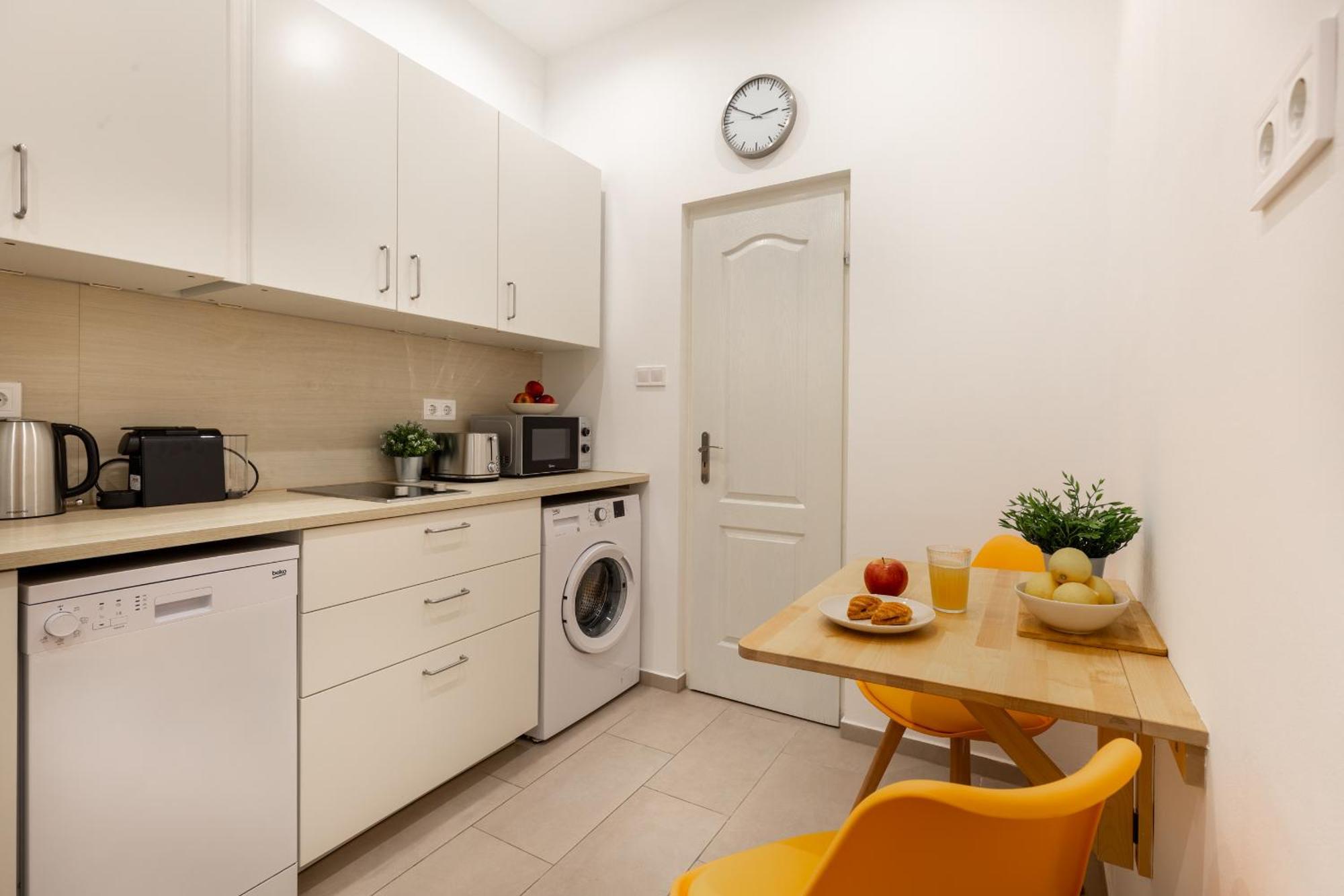 Cosy By Stn Appartamento